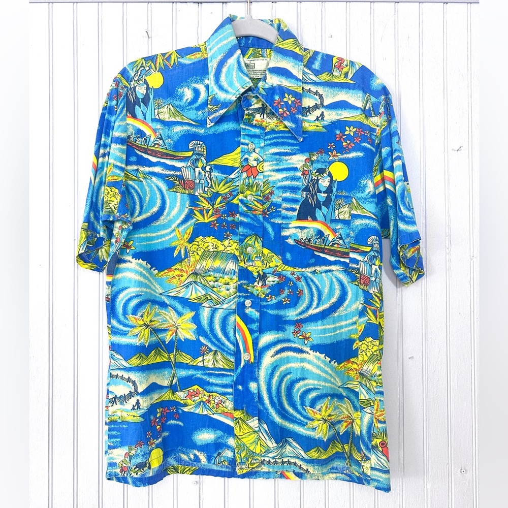 *sold* 60’s / 70’s Hawaiian Shirt buttondown dagger collar